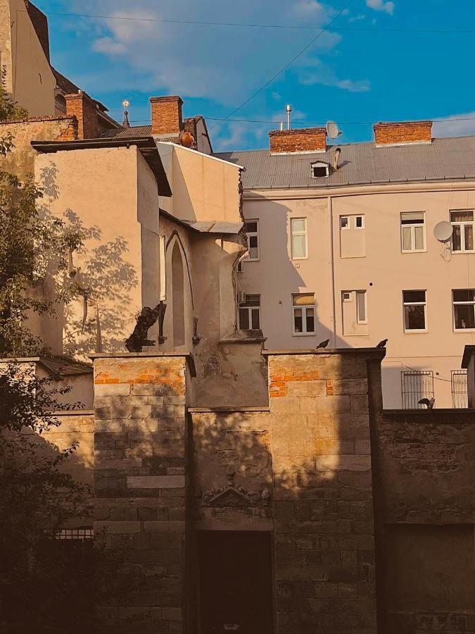 Apart23 Lviv Luaran gambar
